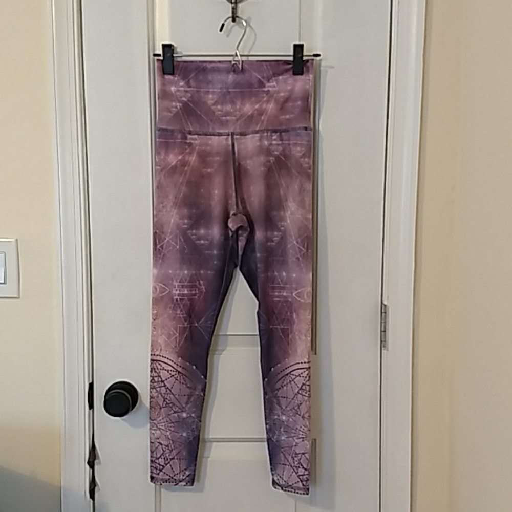 Pink yoga leggings (Small)